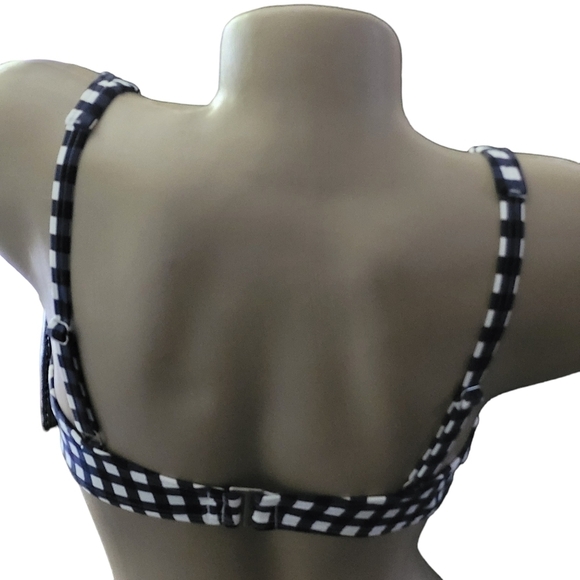 Draper James x Lands' End Twist Front Underwire Bikini Top Swimsuit - Picture 6 of 12